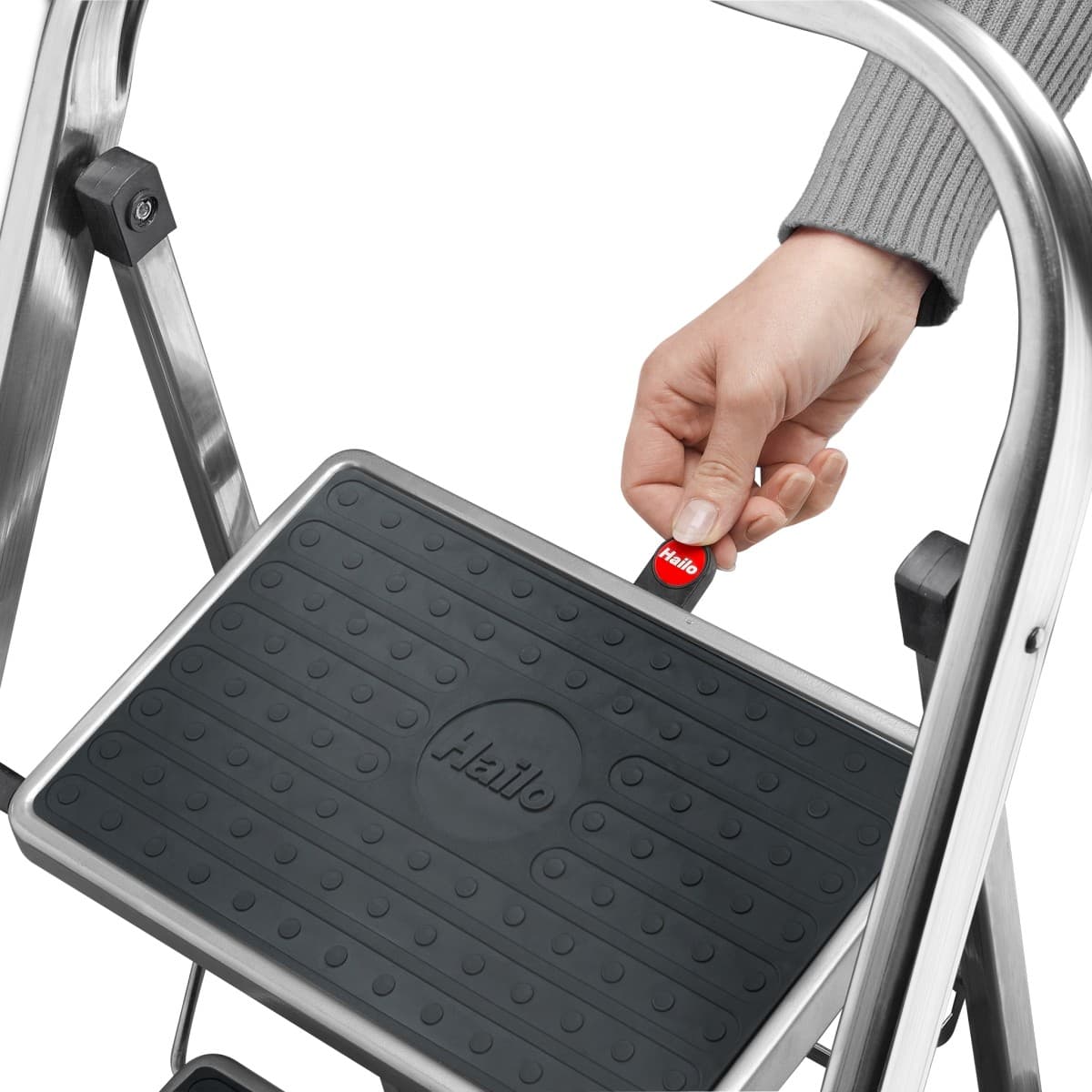 Стремянка Hailo K70 StandartLine сталь+алюминий 3 широкие ступени с ковриком