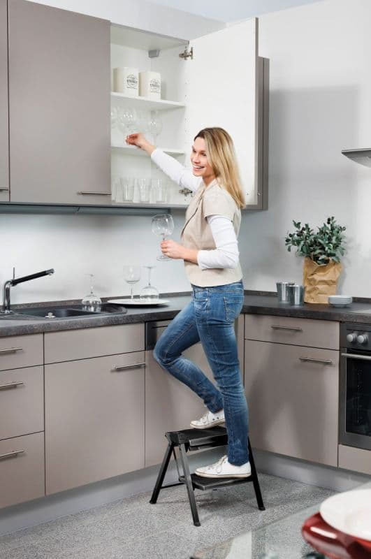 Стремянка-табурет Hailo Stepfix 2 ступени