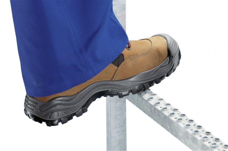 Шахтная лестница Hailo LW300 мм 4,20 м 15 ступеней (горячеоцинк. сталь 1.0037/ASTM A36)