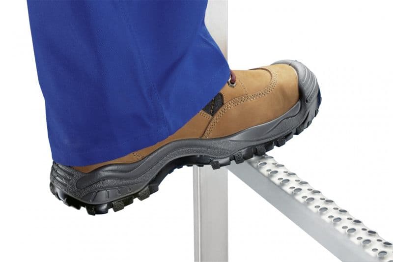 Шахтная лестница Hailo LW300 мм 3,92 м 14 ступеней (нерж. сталь 1.4571/AISI 316 ti)